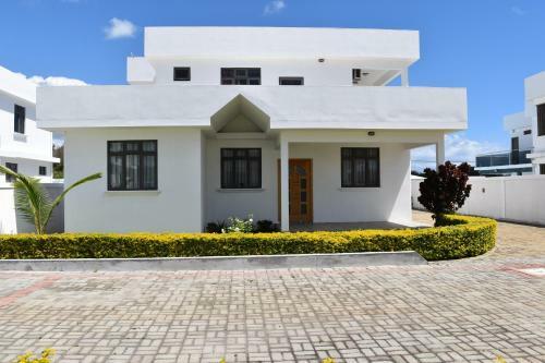 Brighthelm Villas