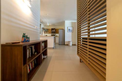 Amaranth Iii: 3 Bedroom Beachfront Apartment With Rooftop Pool