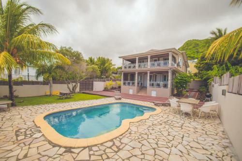 Surfers Paradise Villa
