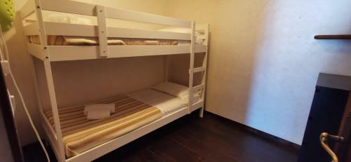 Hostdomus - City Center Apartment