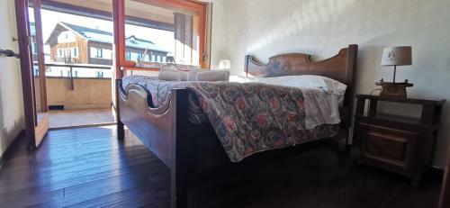 Hostdomus - City Center Apartment