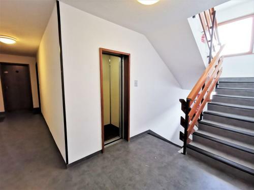Hostdomus - Color Apartment