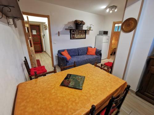 Hostdomus - L'ermellino Apartment