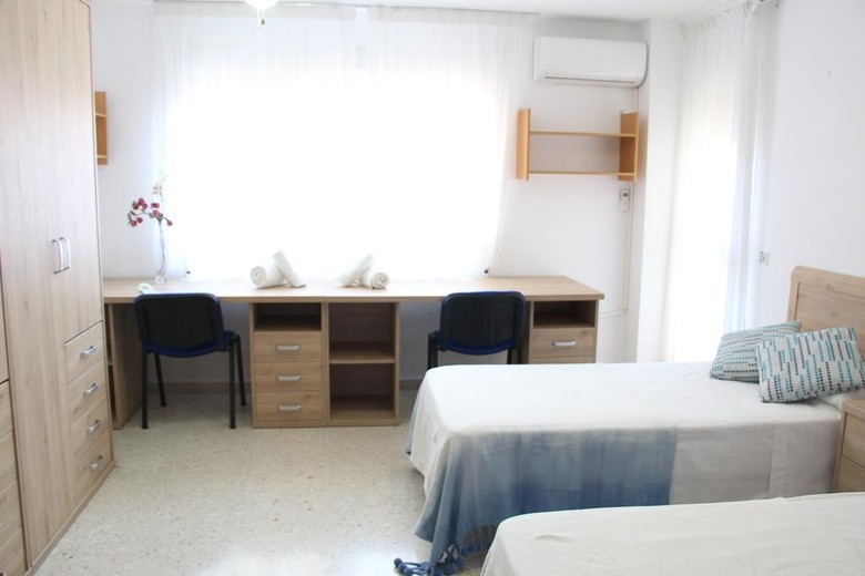 Albergue Residencia Universitaria Balc�n Del Romeral