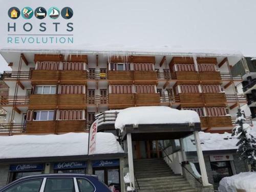 Ski Slopes Apartment