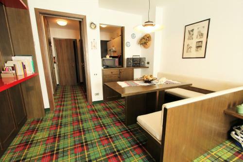 Apartamento Hostdomus - Prince Suite