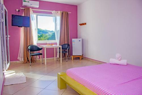 Hostal Cambria Hotel