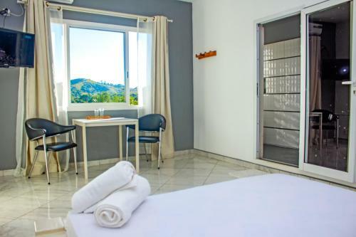 Hostal Cambria Hotel