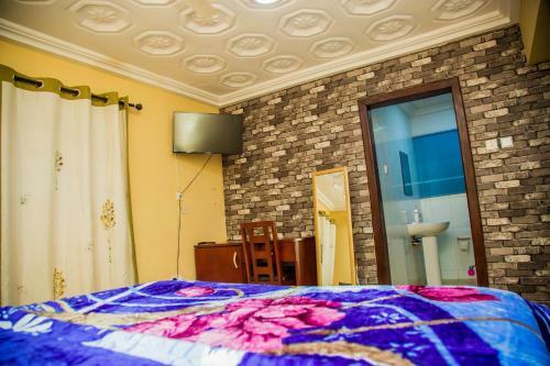 Vihills Hotel
