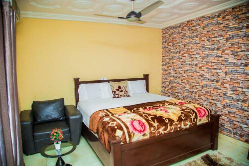 Vihills Hotel