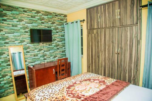 Vihills Hotel