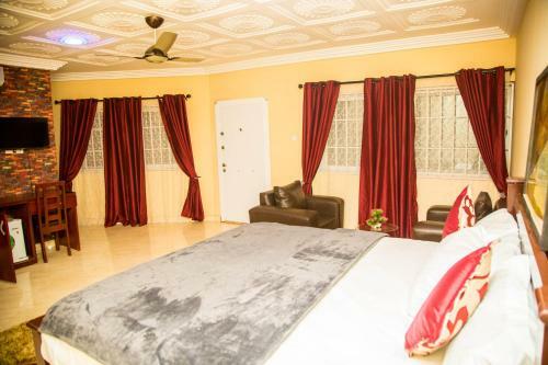 Vihills Hotel
