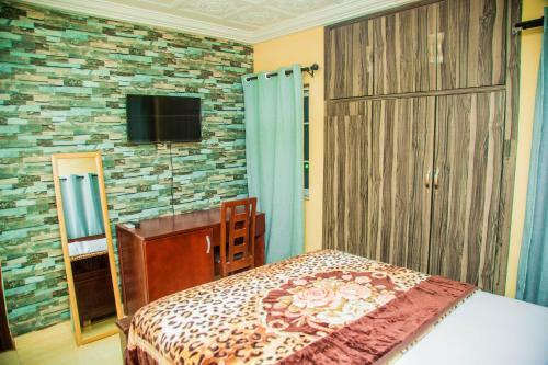 Vihills Hotel