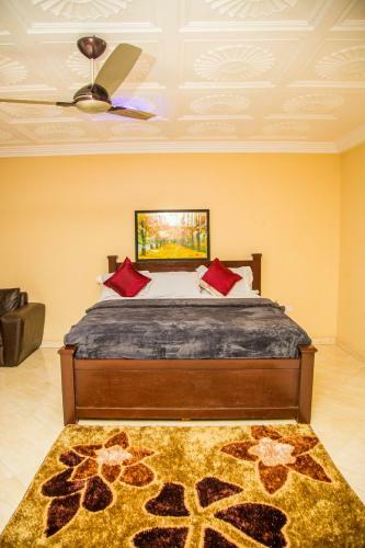 Vihills Hotel