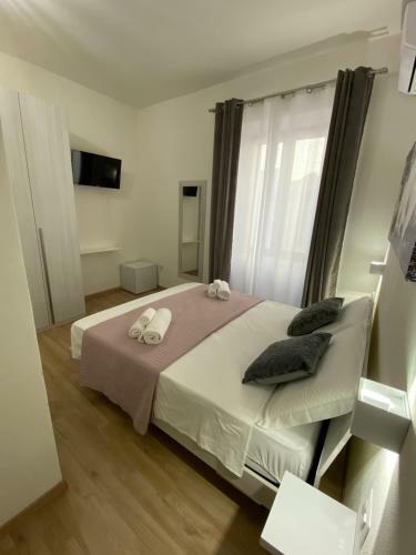 Hostal La Loggia Rooms