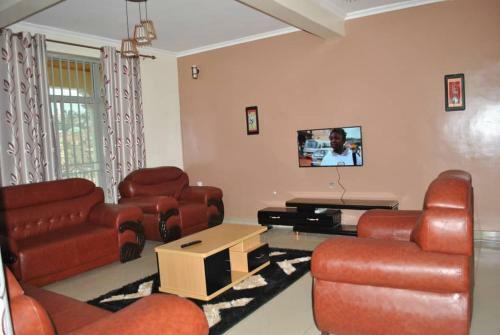 Bed & Breakfast Adriel Homes Ltd