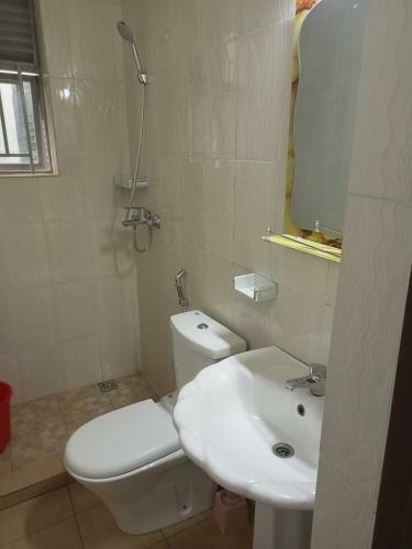 Bed & Breakfast Adriel Homes Ltd
