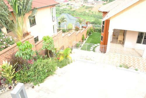 Bed & Breakfast Adriel Homes Ltd