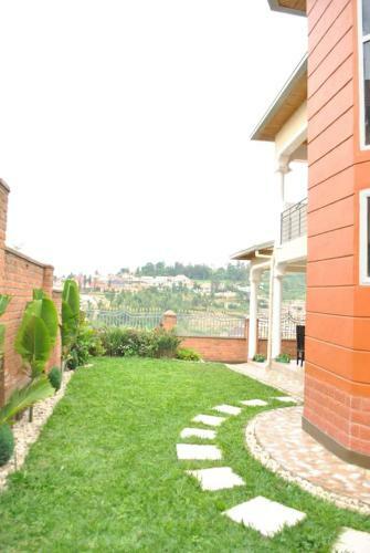 Bed & Breakfast Adriel Homes Ltd