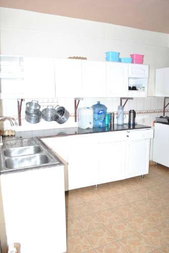 Bed & Breakfast Adriel Homes Ltd
