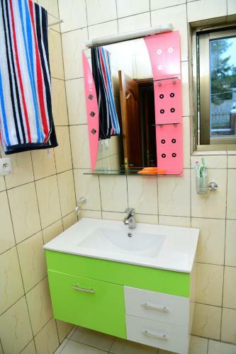 Hostal Gaju House