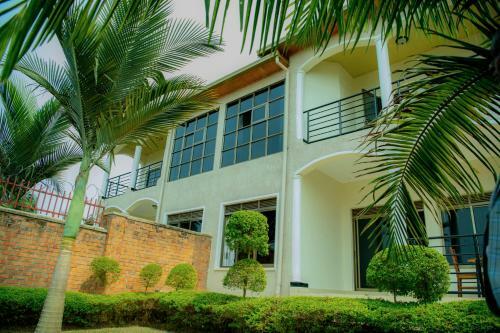 Hostal Gaju House