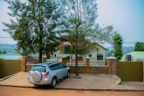Hostal Gaju House