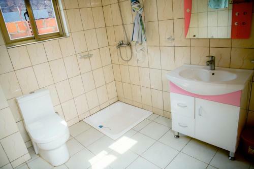 Hostal Gaju House