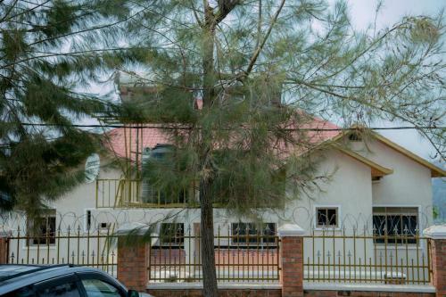 Hostal Gaju House