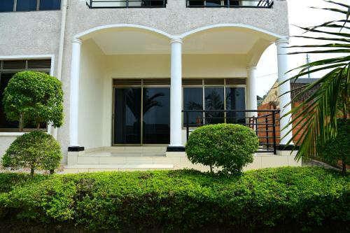 Hostal Gaju House