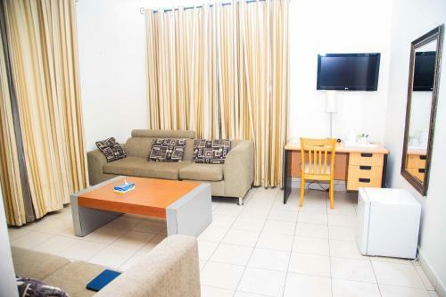 One Click Hotel