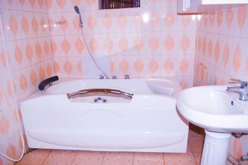 Iwacu Villa Motel