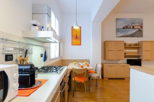Apartamento Altido Elegant Flat Close To Seaside With Car Park