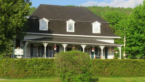 Bed & Breakfast Gite Dentelles Et Pignons