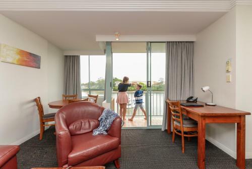 Burnett Riverside Motel
