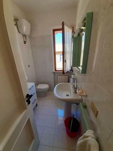 Apartamento S256 - Sirolo, Comodo Trilocale In Centro