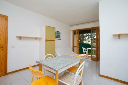 Apartamento S75 - Sirolo, Bilocale Con Giardino In Centro