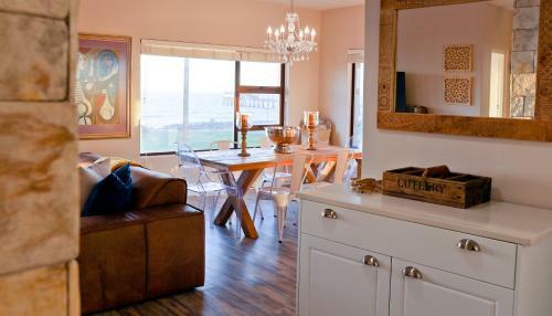 Beachfront Apartment @ Morleenpark Unit 11