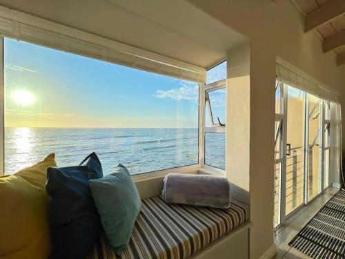 Waterfront Edge B5