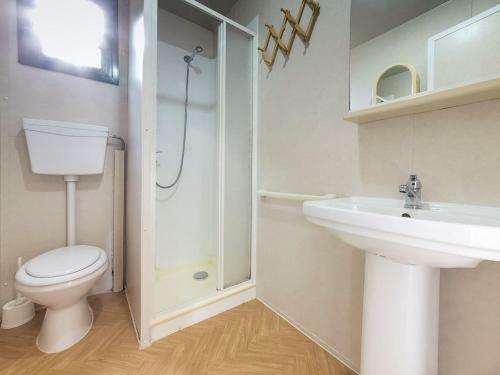 Snug Mobile Home In Sorso With Shared Pool