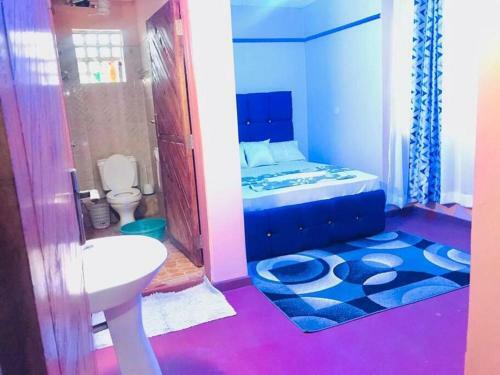 Naka Breeze Lake View Apartment With Wifi/netflix