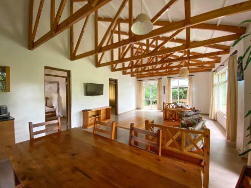 Mountain Ash House