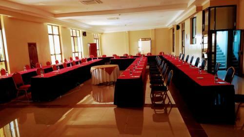 Amana View Hotel