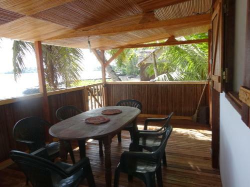 Ikoa Lodge