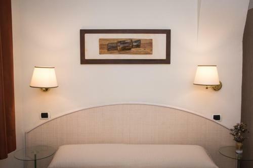 Hostal Piazza Paradiso Accommodation