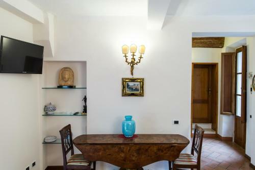 Hostal Piazza Paradiso Accommodation