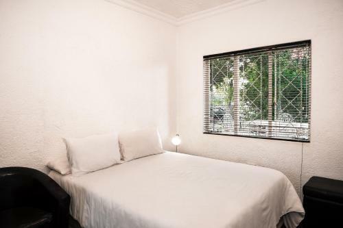 Hostal Rosahoff Guesthouse