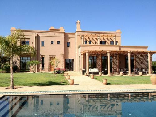 Villa 69 Samanah Golf Country Club