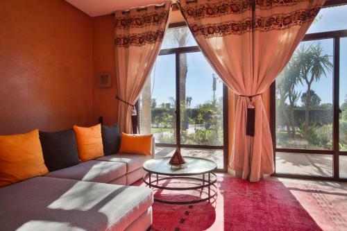 Villa 69 Samanah Golf Country Club