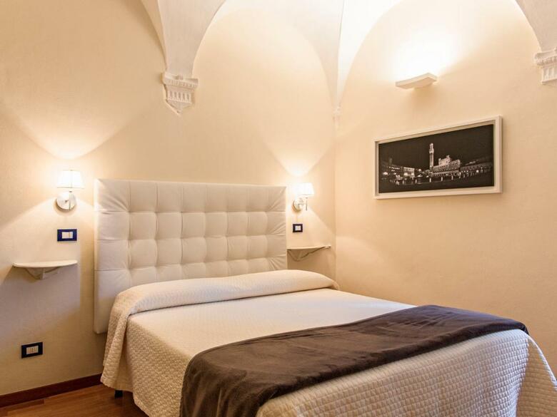 Hostal B&B Quattro Cantoni